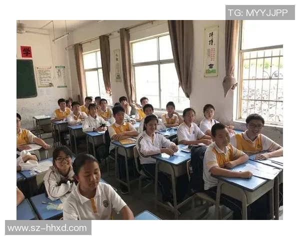 贾诚的成长之路：从青涩少年到职场精英的奋斗故事